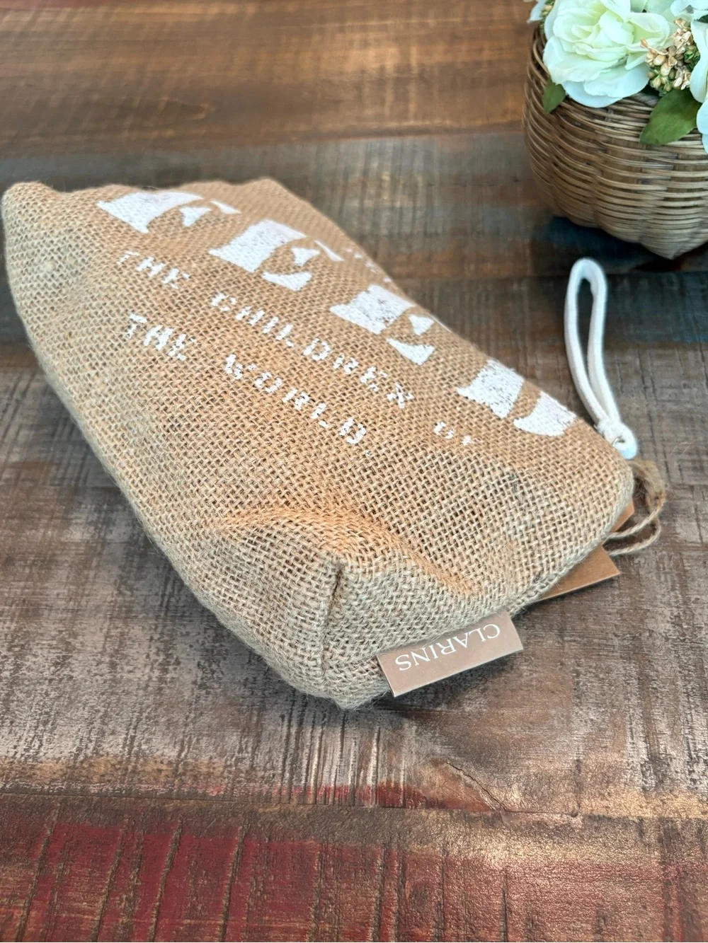 NEW Clarins FEED the Children #7 Zippered COSMETIC Bag/Pouch!